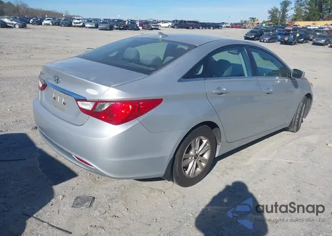 2013 Hyundai Sonata Gls z USA, uszkodzony, nr VIN 5NPEB4AC7DH703443